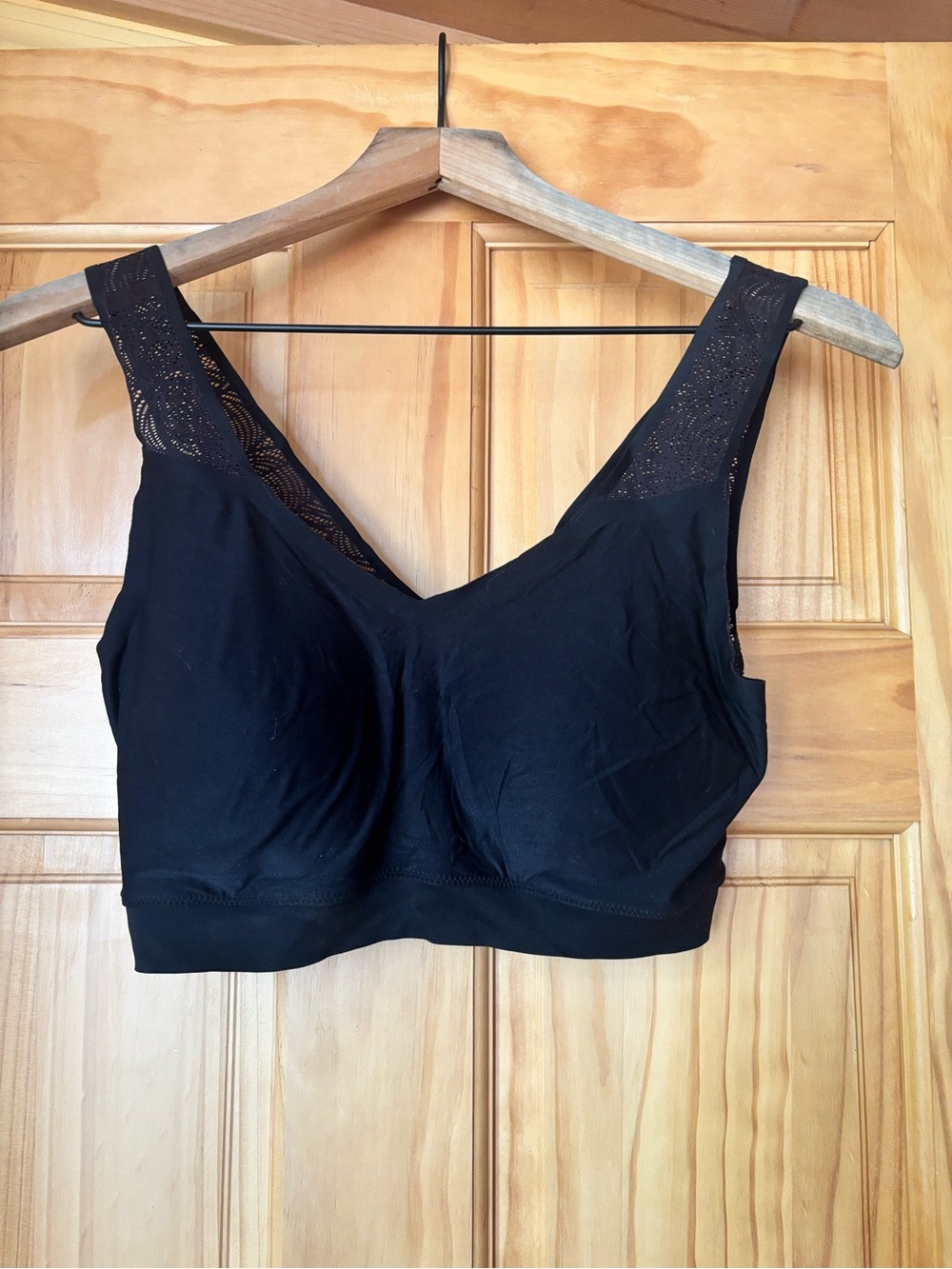 Chantelle Black Lace-Trim Wireless Comfort Bra